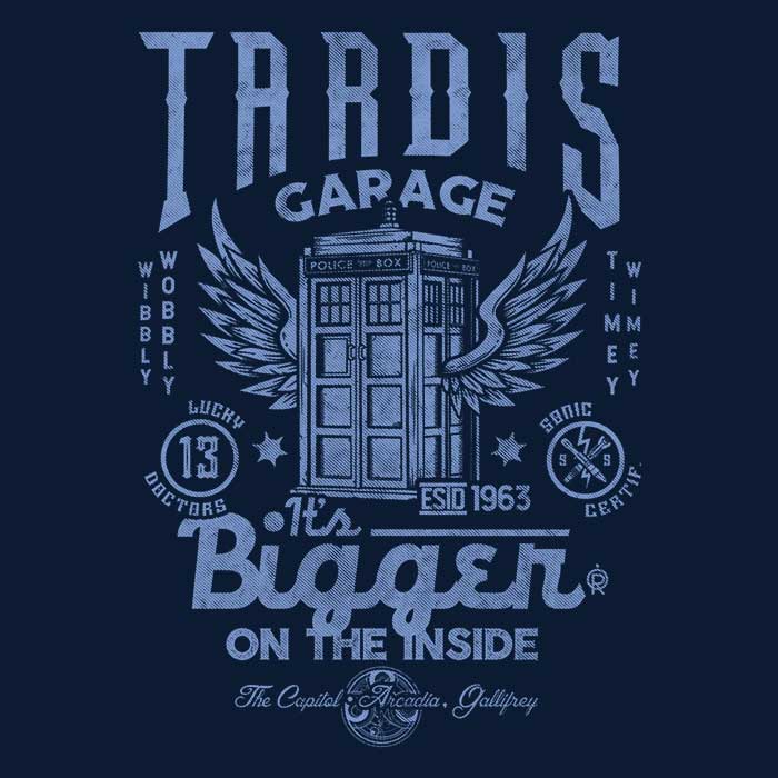 Arinesart's Tardis Garage 3/4 Sleeve Raglan Stylish T-Shirt