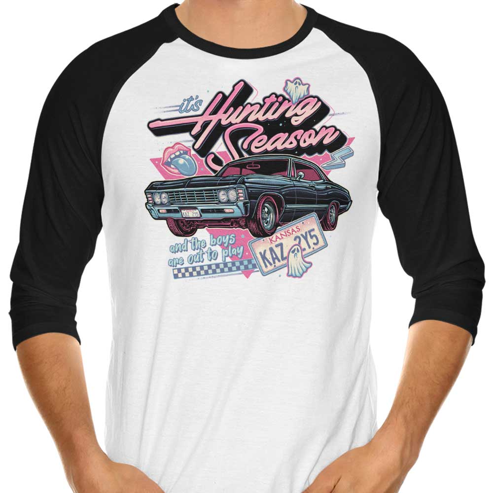 Momma Gorilla Hunting Season 3/4 Sleeve Raglan Style Men's T-Shirt