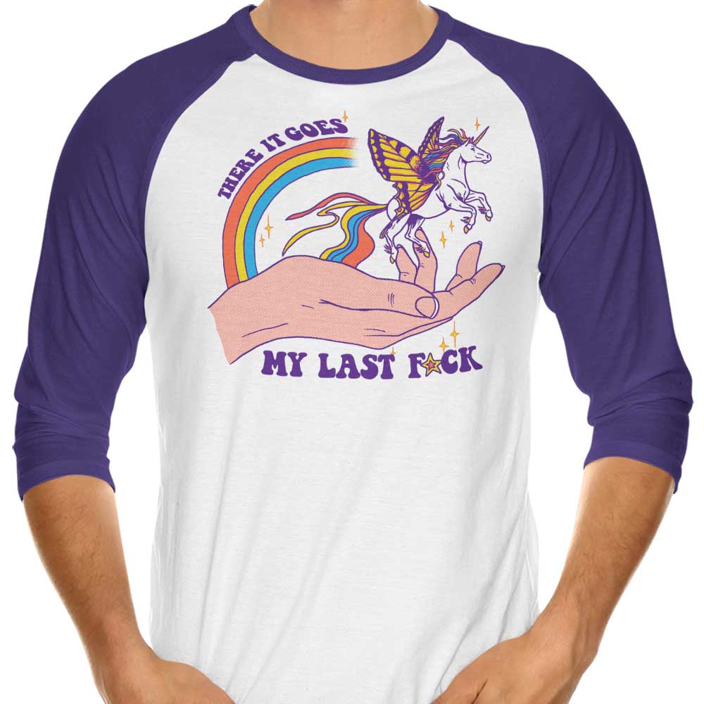 Stylish 3/4 Sleeve Raglan 'There it Goes' T-Shirt