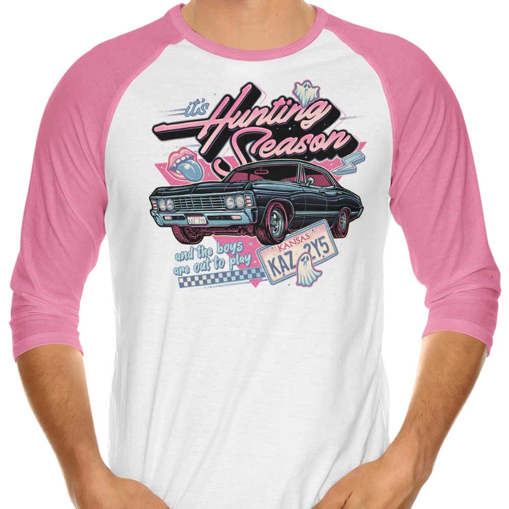 Momma Gorilla Hunting Season 3/4 Sleeve Raglan Style Men's T-Shirt