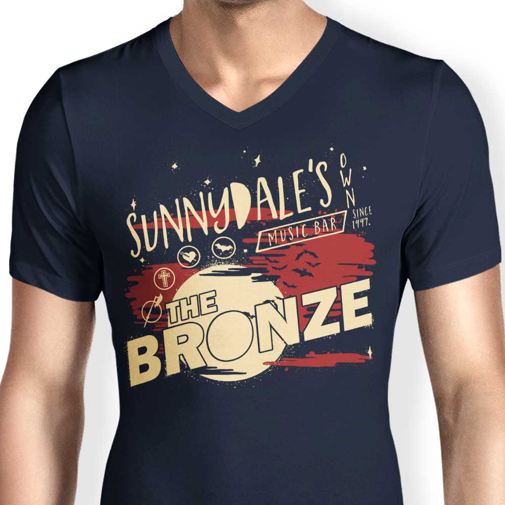 The Stylish Bronze Men's V-Neck for a Sophisticated Look