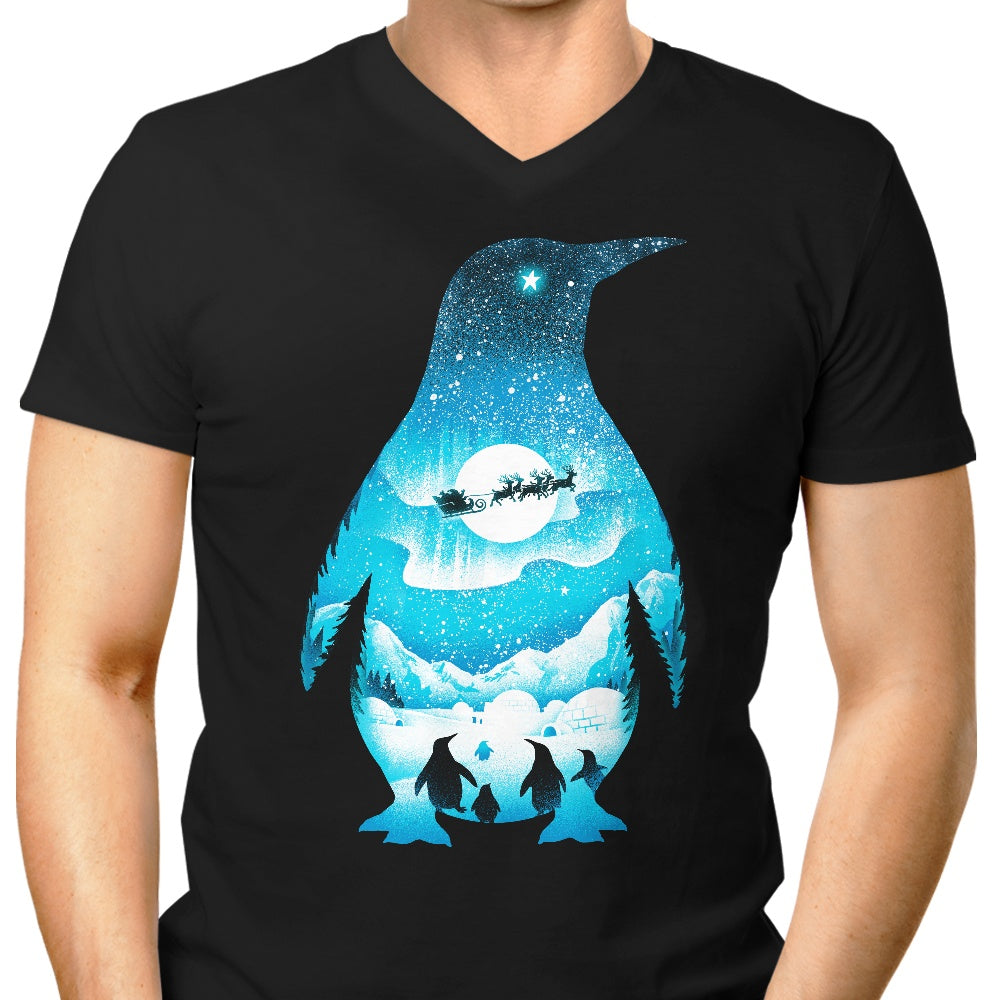 Men's Christmas-themed V-Neck Penguin T-shirt