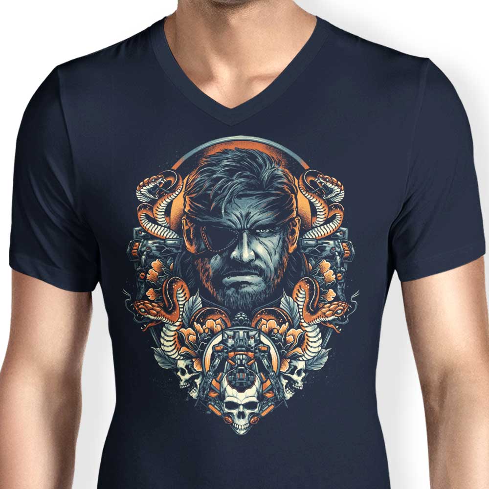 Men's Stylish V-Neck Snake Emblem T-Shirt