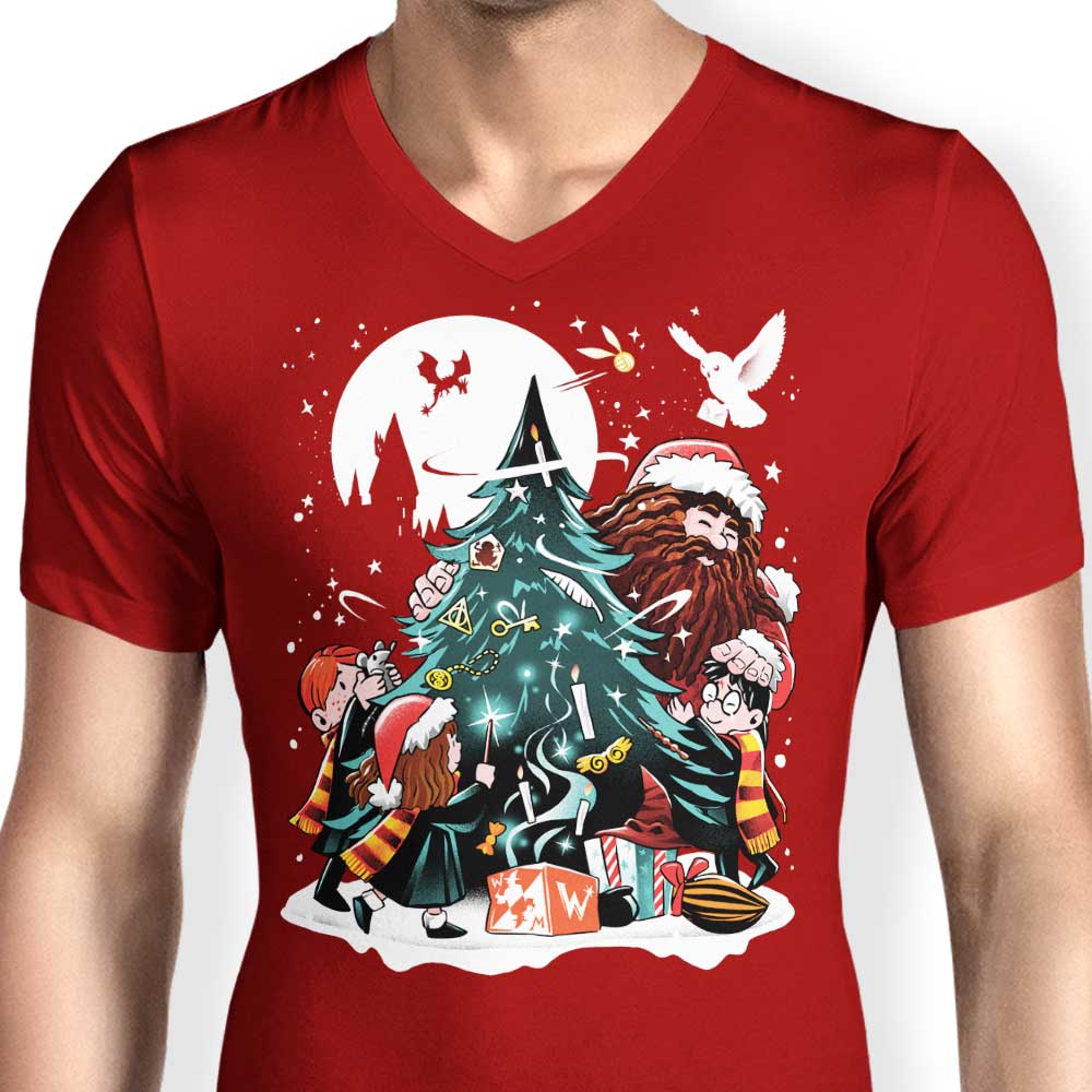 Alemaglia Men's V-Neck Gamekeeper-themed Christmas Sweater