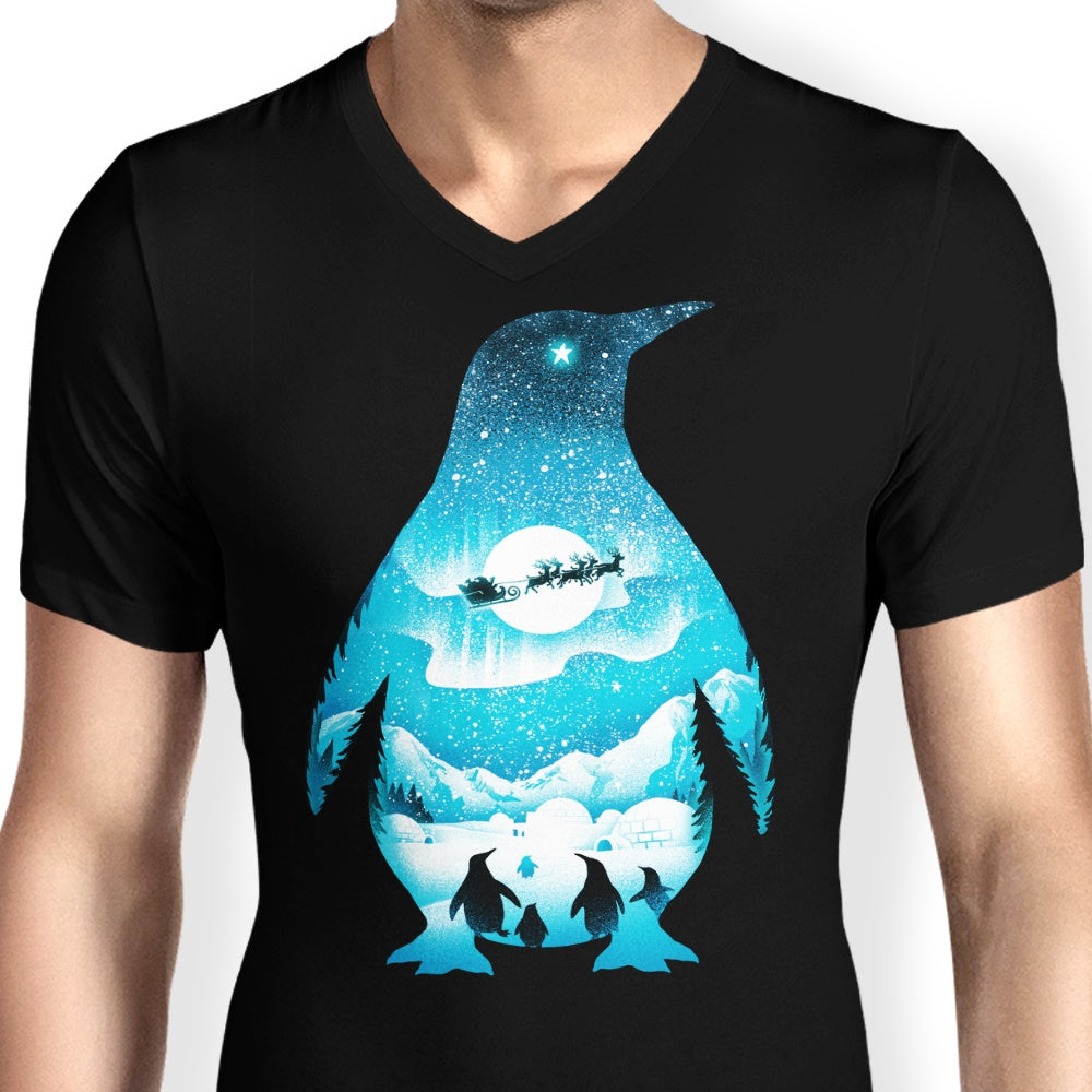 Men's Christmas-themed V-Neck Penguin T-shirt