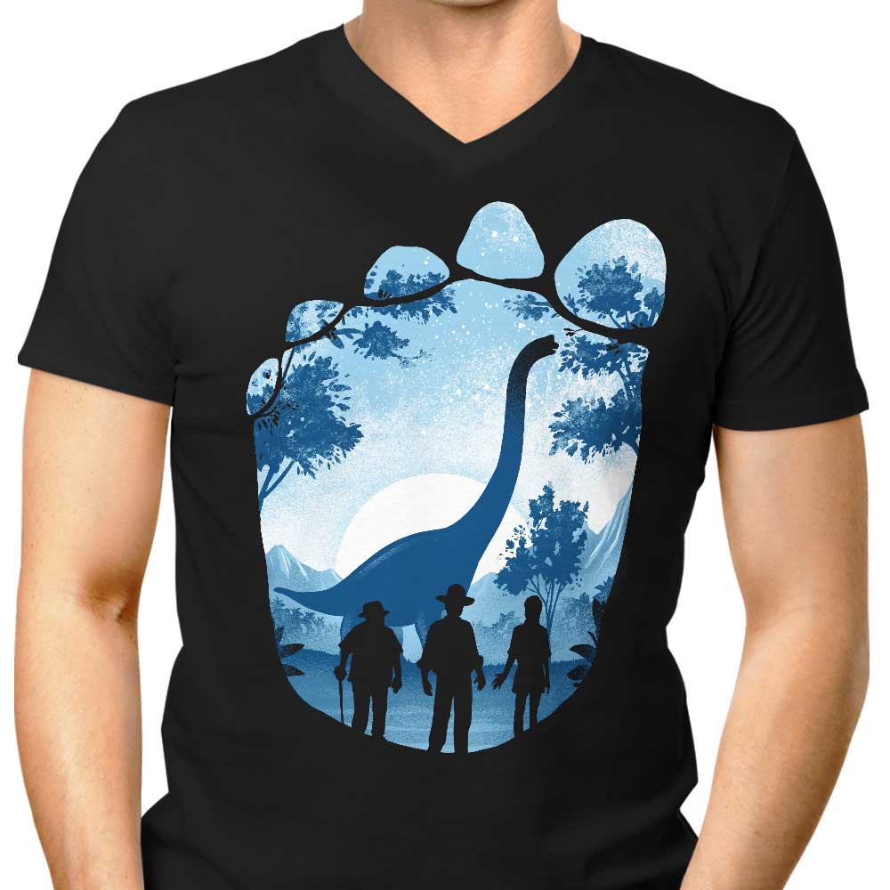Men's V-Neck T-Shirt with Brachiosaurus Footprint Design