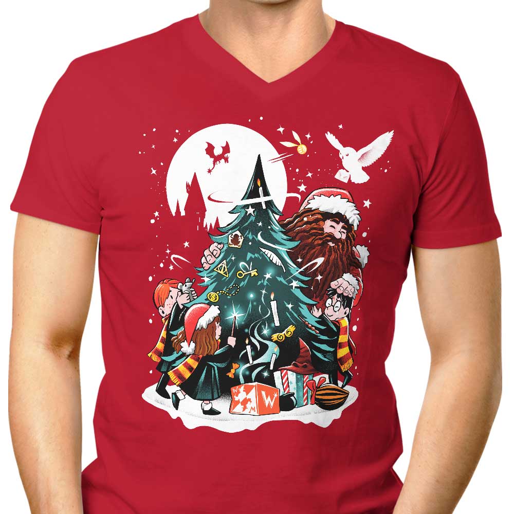 Alemaglia Men's V-Neck Gamekeeper-themed Christmas Sweater