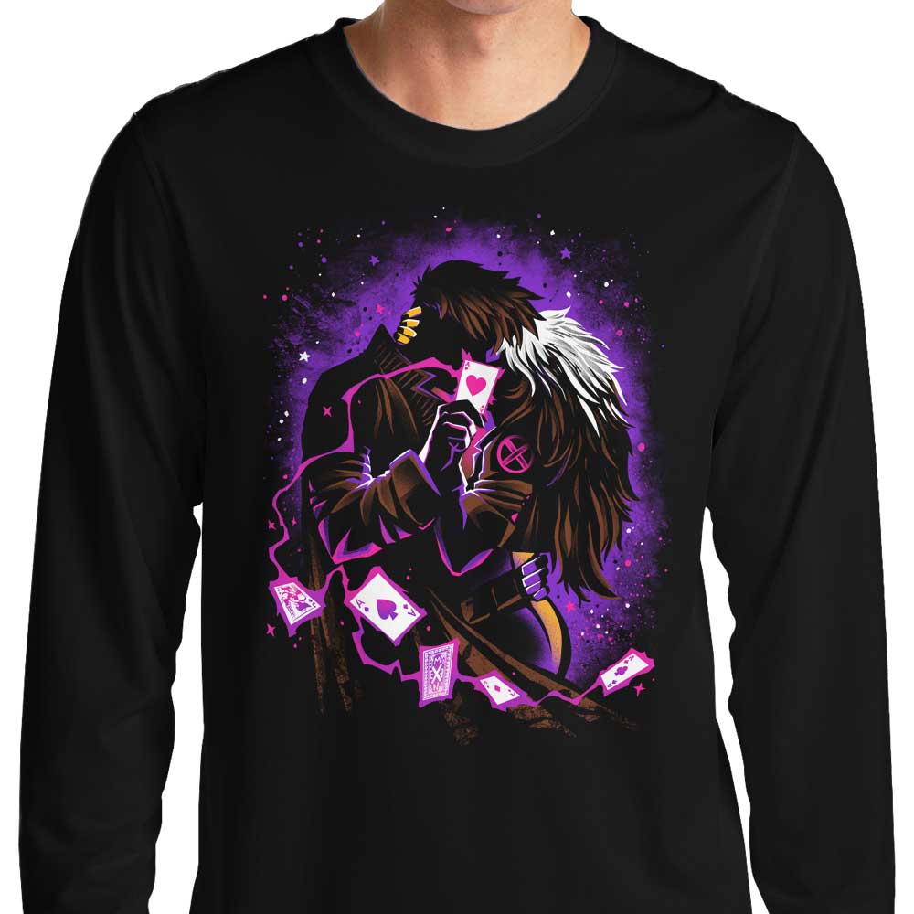 Alemaglia's Kinetic Kiss Stylish Long Sleeve T - Shirt for Fashion Lovers
