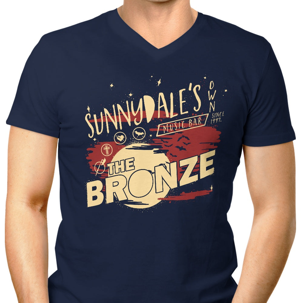 The Stylish Bronze Men's V-Neck for a Sophisticated Look